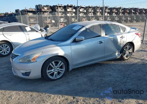 2013 Nissan Altima 3.5 Sv z USA, uszkodzony, nr VIN 1N4BL3AP8DC274165
